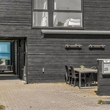 Chayton - 10m From The Sea By Interhome Hadsund